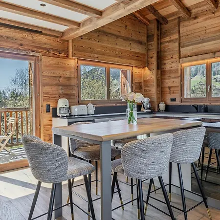 Luxury - Fireplace Heated Pool & Sauna شاليه موجوف